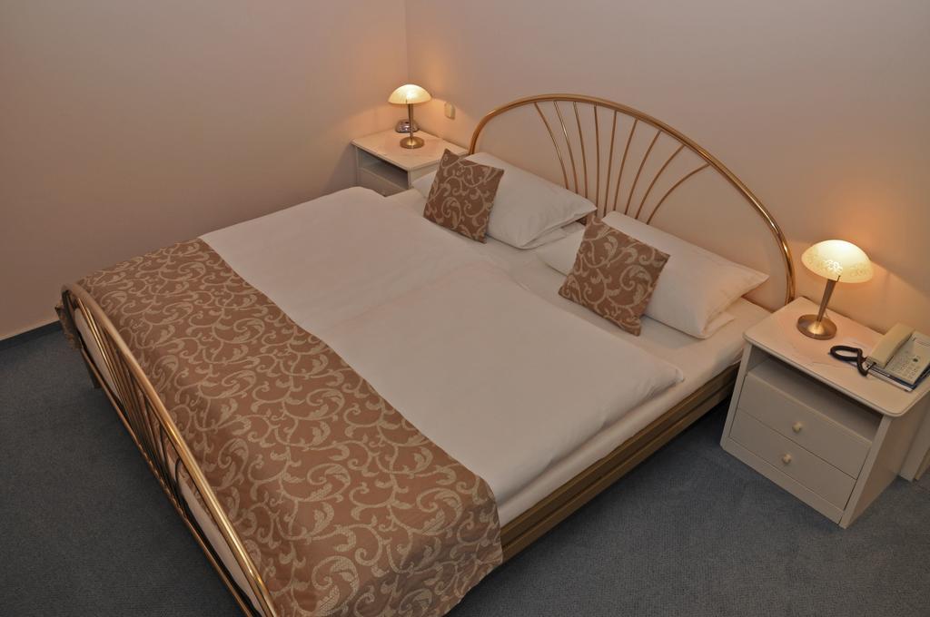 Hotel Garni Kristinenhof باد سفيشنآن الغرفة الصورة